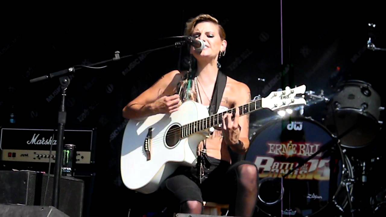 Juliet Simms from Automatic Loveletter - 'Black Ink Revenge' acoustic