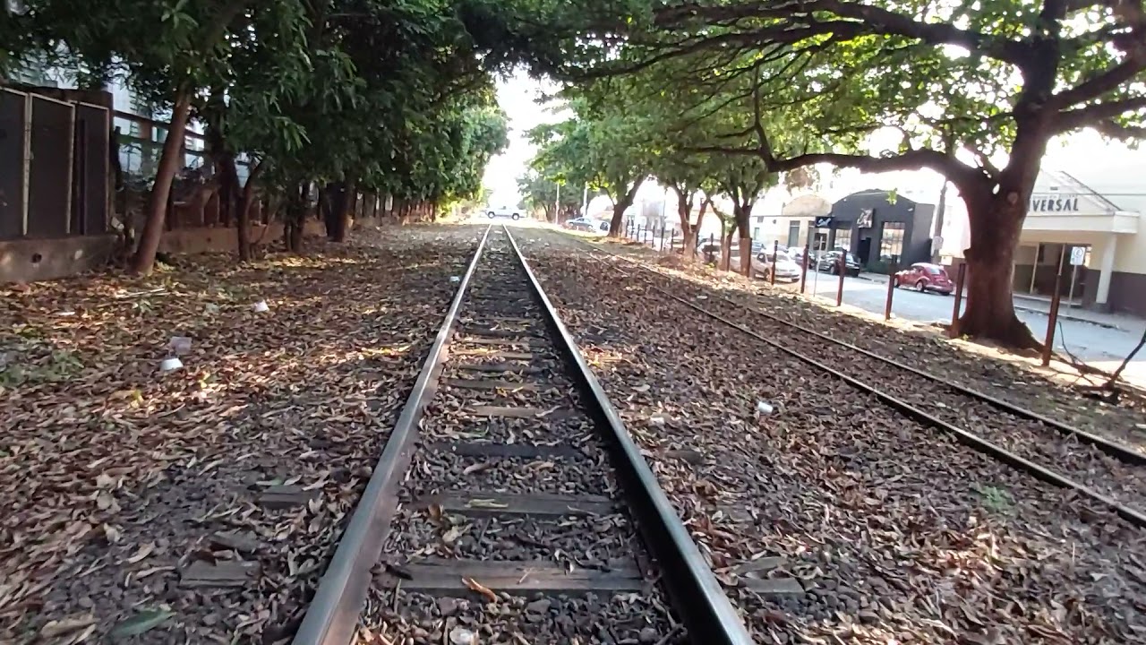 Passeio por Penápolis-SP. Na antiga linha do trem, que ainda sobrevive.
