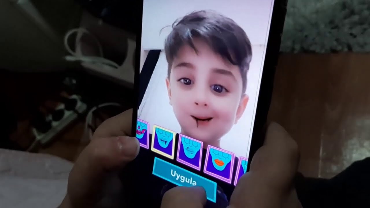 Efe Snapchat uygulamasındaki filtreleri denedi çok eğlendi🙂