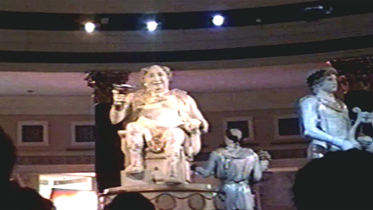 1992 Caesars Palace, Las Vegas ~ Bacchus Statue Comes to Life And a Look at the Strip at Night