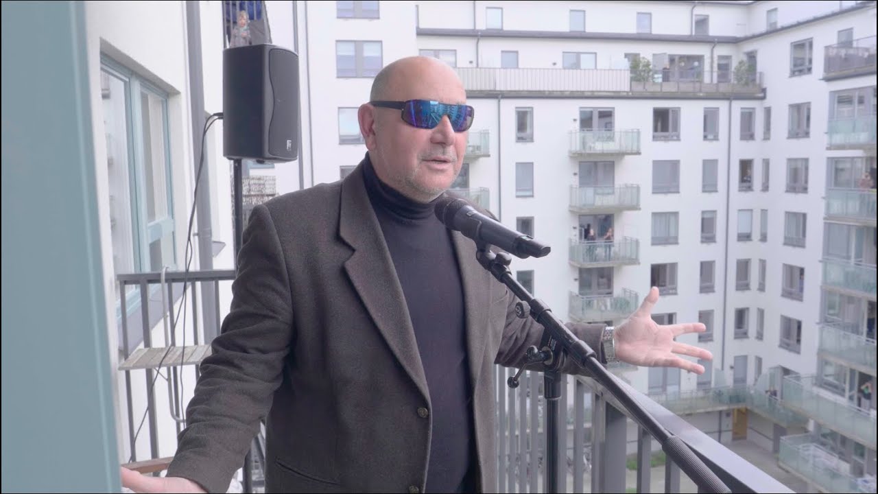 Corona Virus Opera Concert on Balcony (19/04/2020) | Jacques Radinson & Dorota Zarowiecka