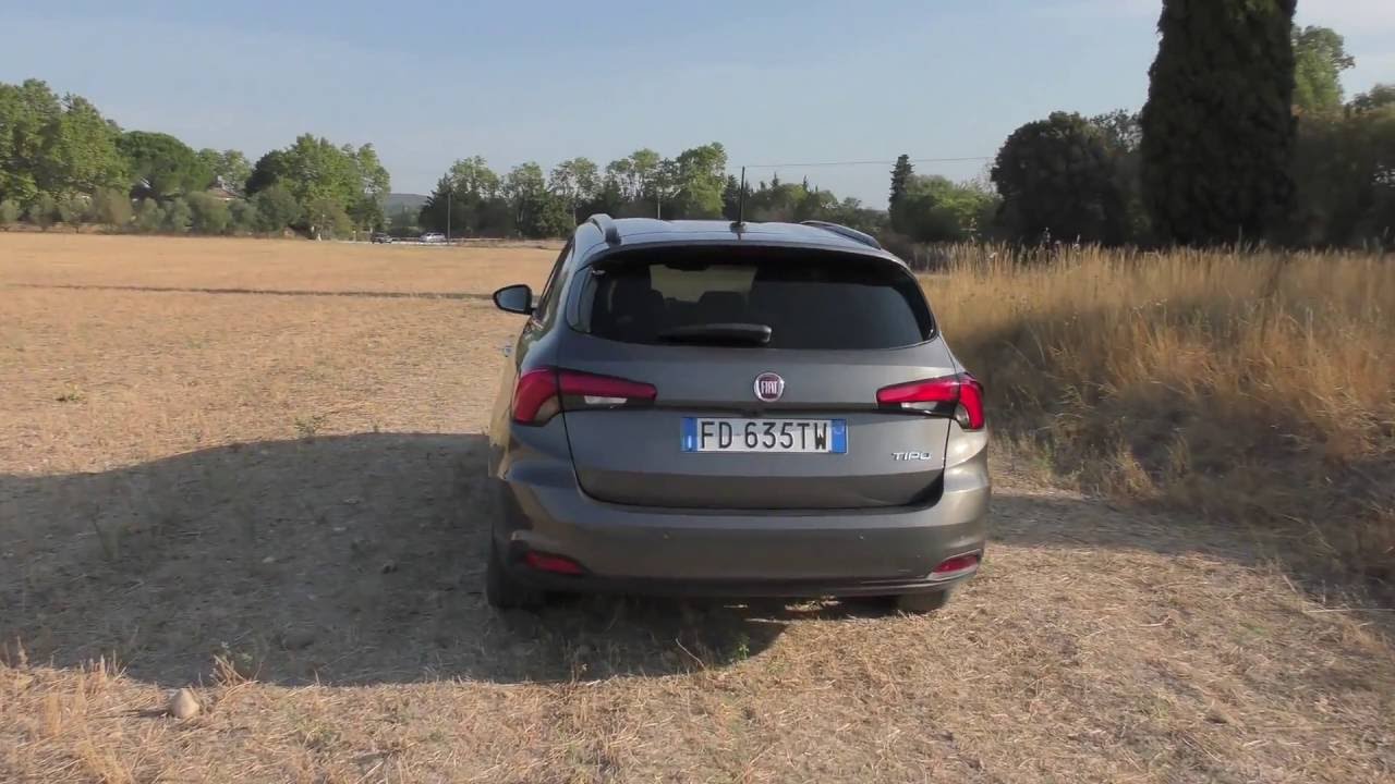 NOUVEAUTE BREAK  Essais Fiat Tipo SW routes & pistes du Lubéron