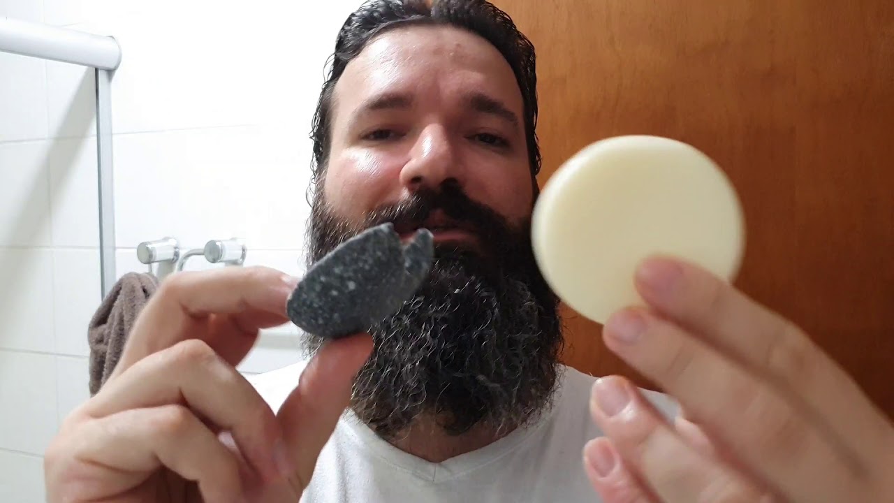 Umectação da Barba com Óleo de Rícino