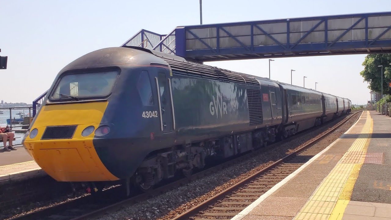 Trains at Starcross & Dawlish Sea Wall (19/06/2025)