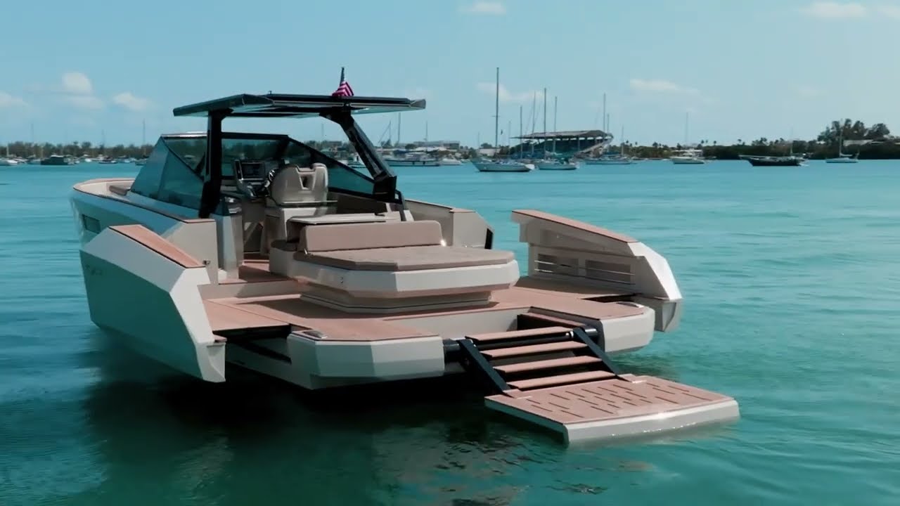 Evo Yachts R4 WA - A spasso sul mare