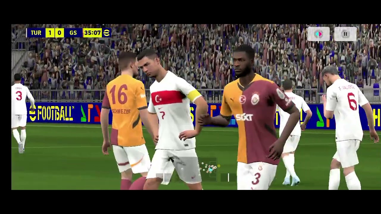 AGAMLA EFOOTBALL OYNUYORUZ(ADİL OLMADI)