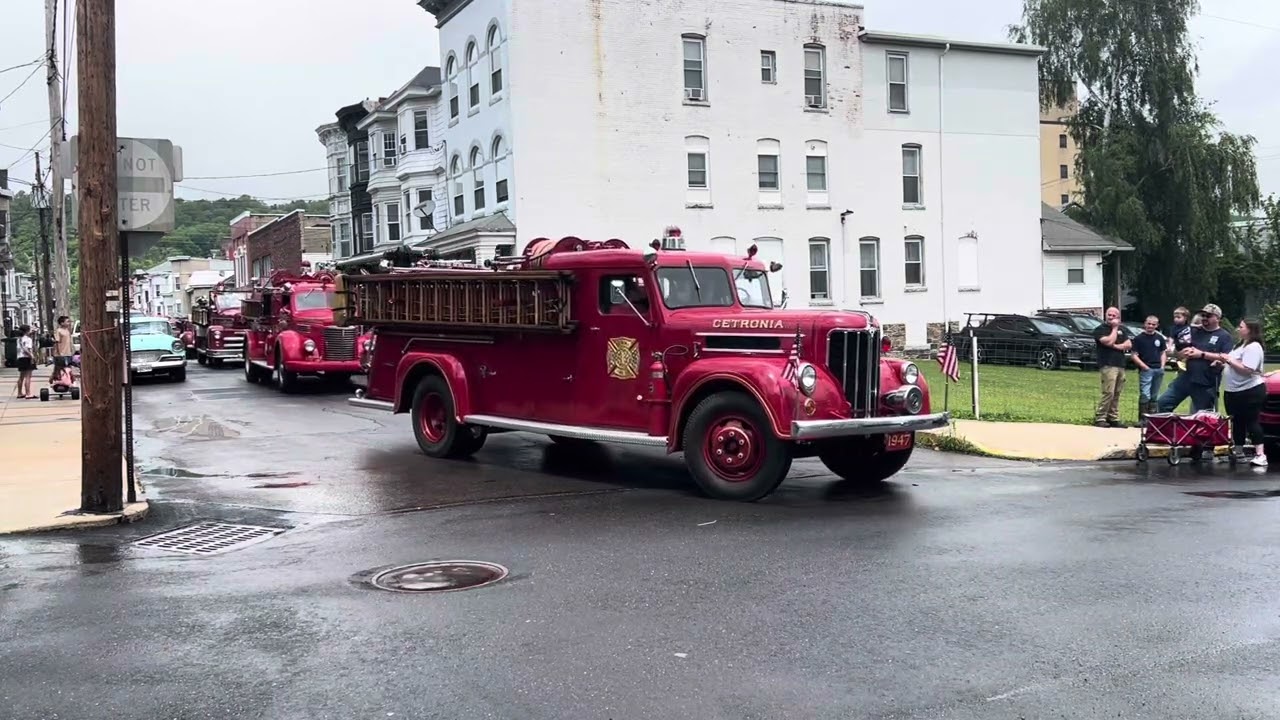 Schuylkill Historical Fire Society Parade for the 1925 Ahrens Fox Piston Pumper