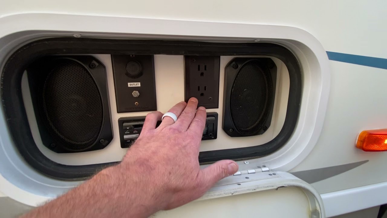 2004 Winnebago Sunova 30B Walkthrough