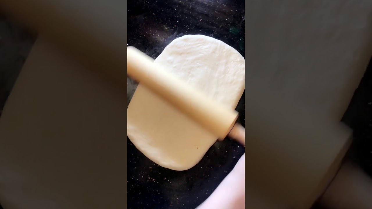 البابكا بحشوة التمر و الجوز و حشوة البلوبري و كريمة الجبنة