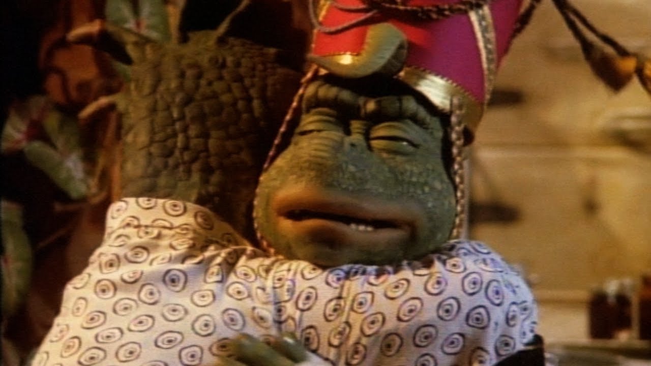 La Familia Sinclair Lucha Contra Los Cuadrupedos SERIE DINOSAURIOS  CAPITULO COMPLETO