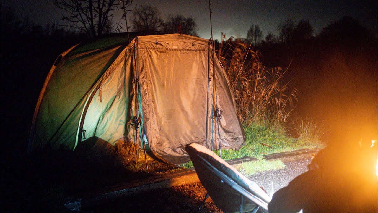 1 Day Camping & Carp Fishing in Rain - Cooking, Relaxing, ASMR