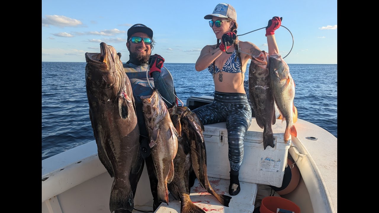 Commercial Spearfishing with my Girl @ 110ft (BLACK GROUPER REEF)