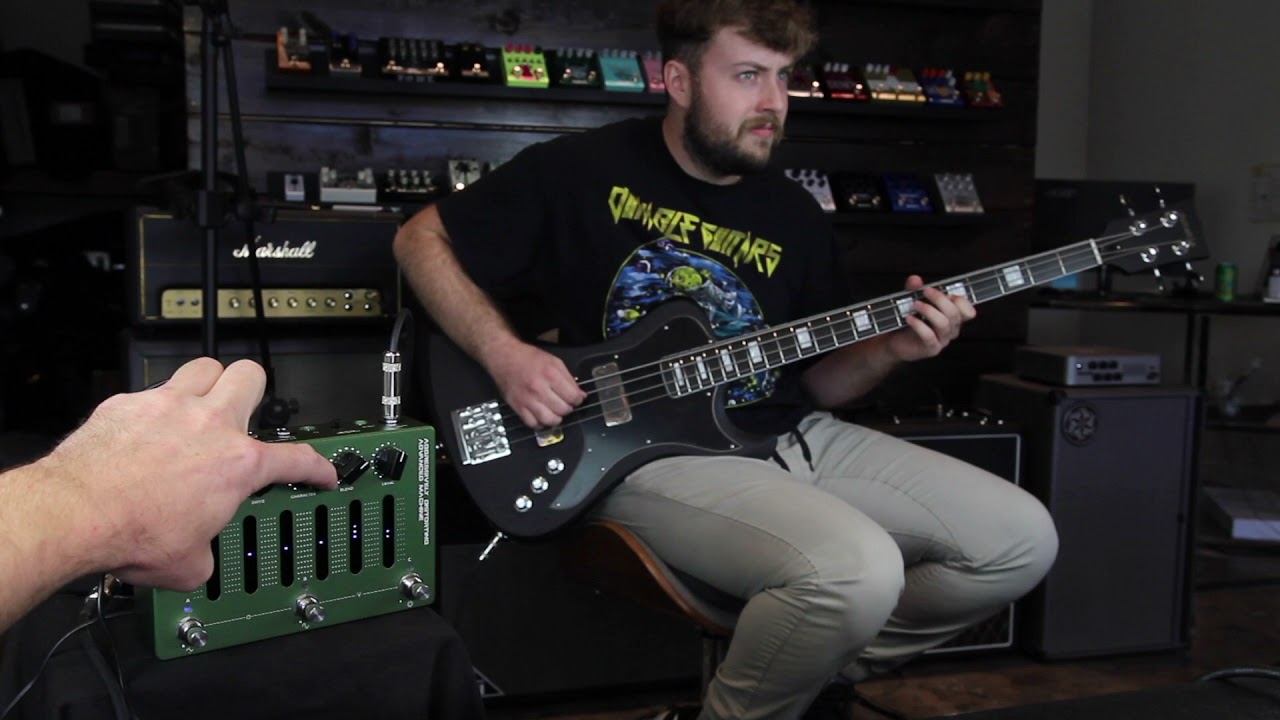 R2 Bass demoing the Darkglass ADAM