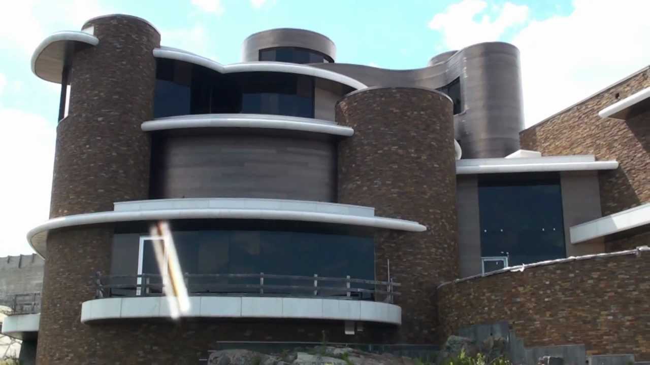 Peter Grant's boathouse boat house part 2