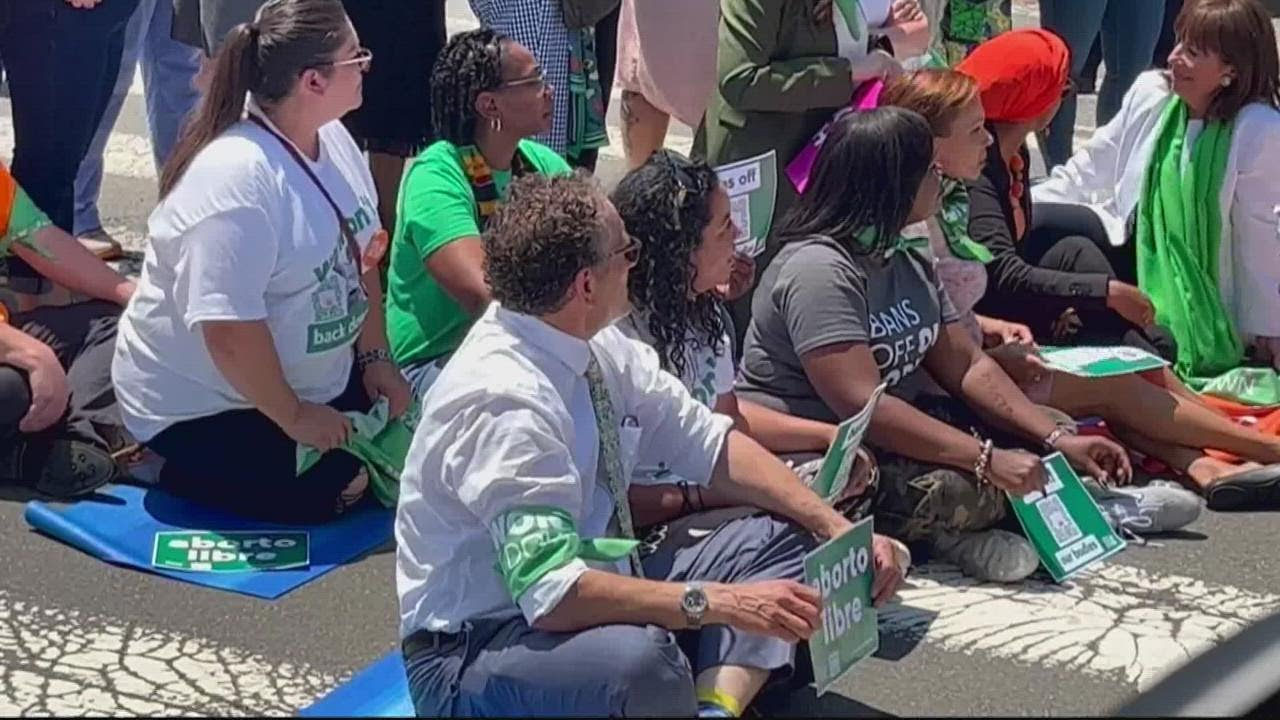 17 members of Congress arrested protesting for abortion rights at Supreme Court