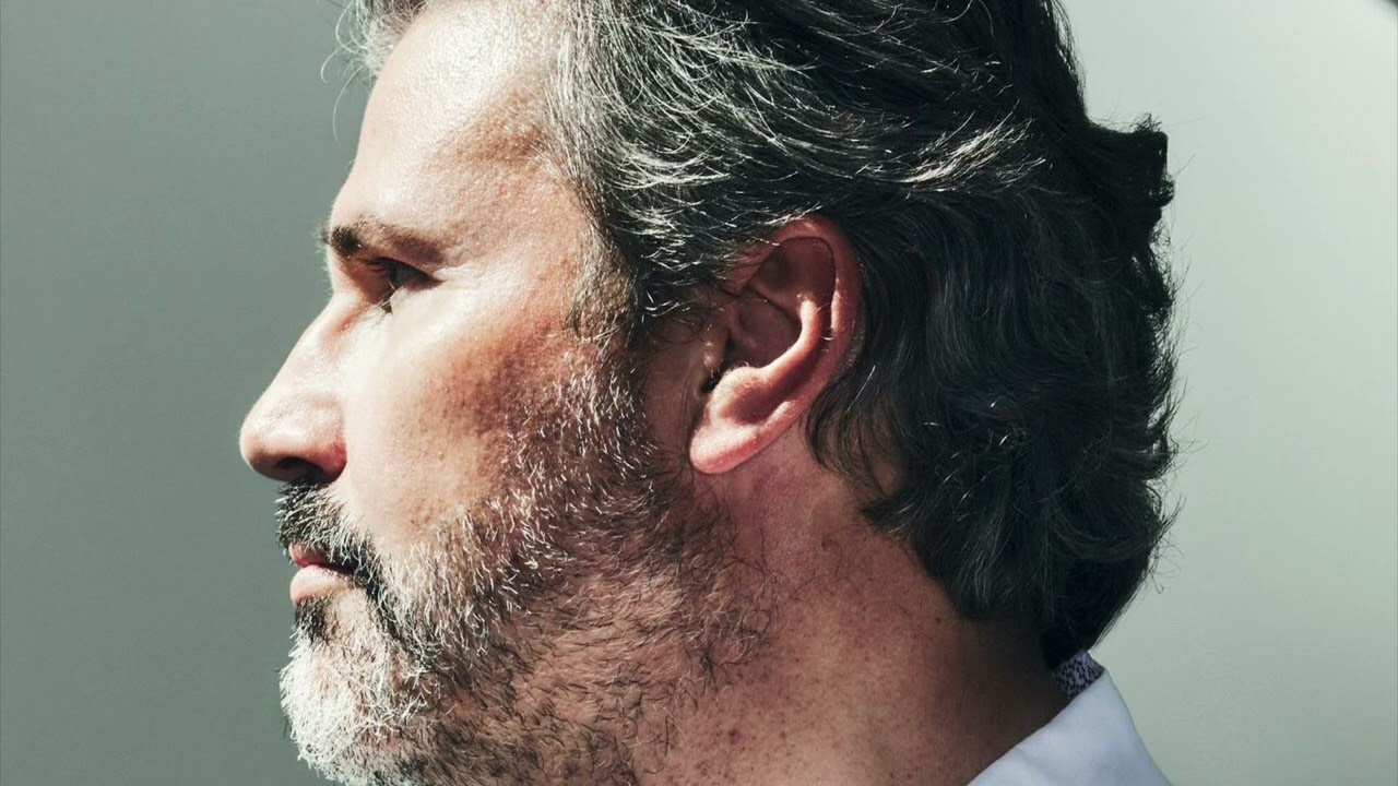 Morir tremenda cosa... Urna fatale... Egli è salvo