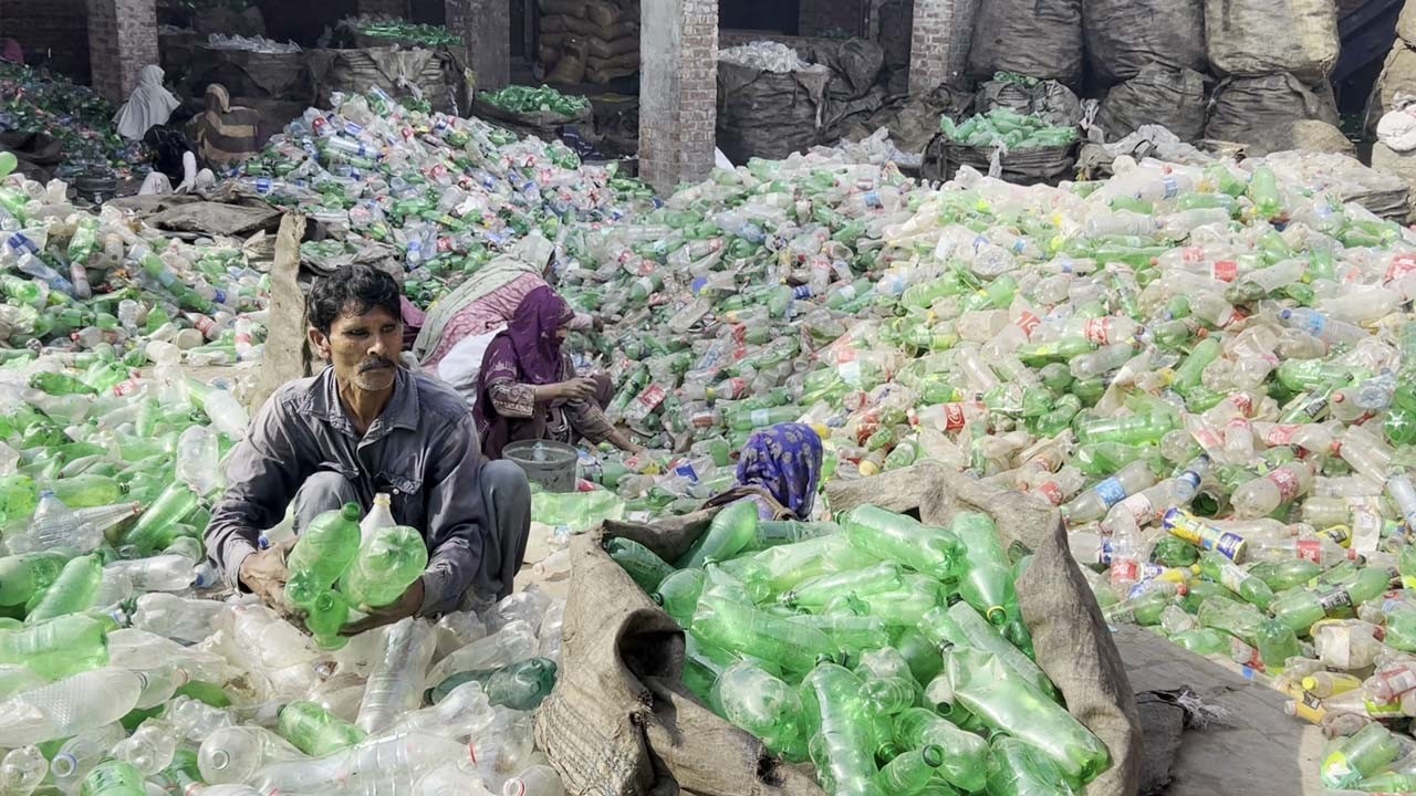 We Crush Millions of Coca Cola Bottles & Recycled Into Plastic Water Tanker.