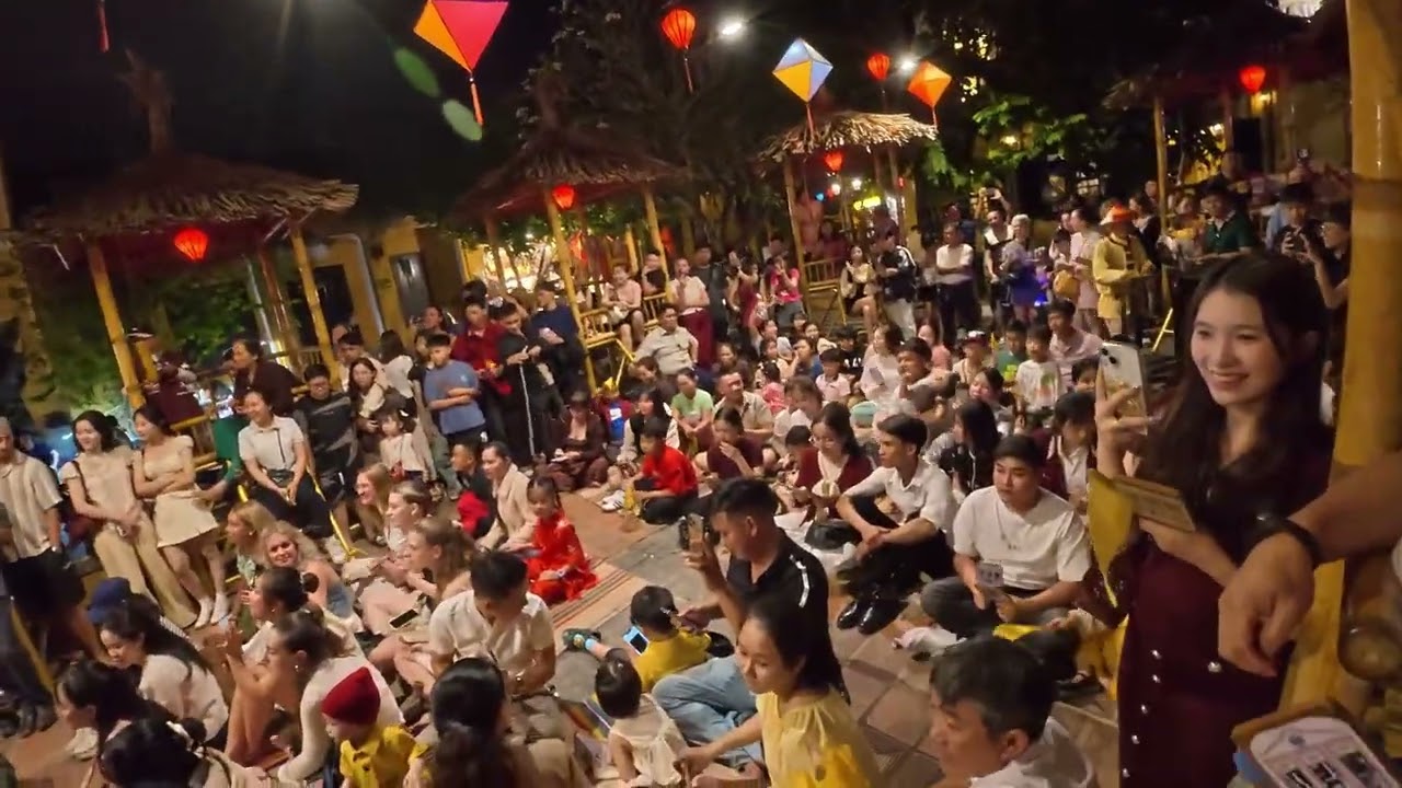 Thử thách cực đại giọng Quảng Nam: Trò chơi bài chòi ở Hội An