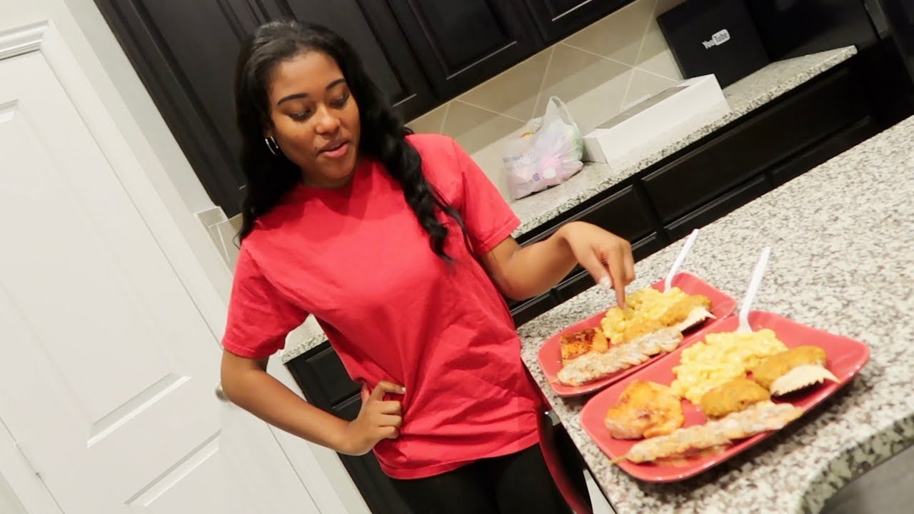 OUR FIRST TIME COOKING TOGETHER!!