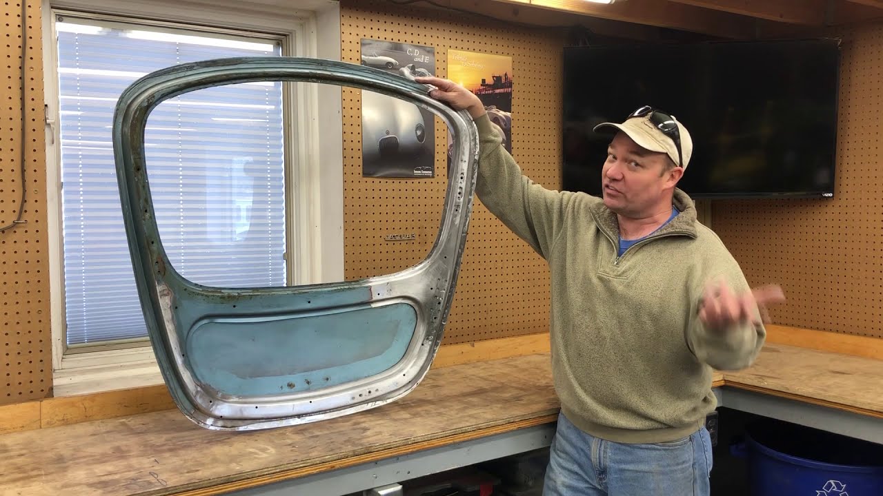 Jaguar E-Type - FHC Rear Door or Hatch - Restoration & Variations between early and late cars