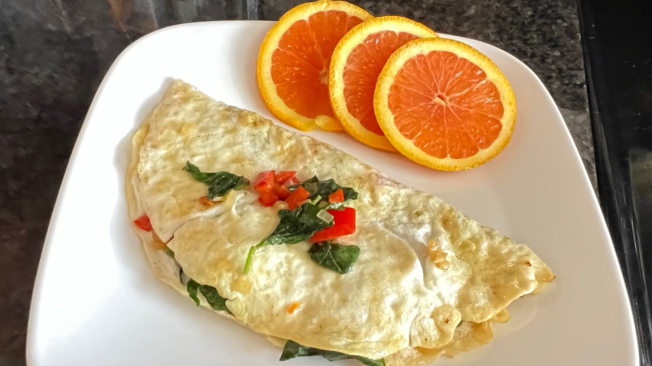 Omelette de clara de huevo con vegetales 😋😋😋 Muy nutritivo y delicioso 🤤