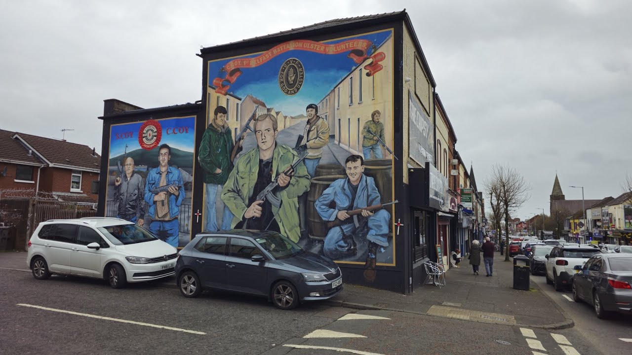 black cab tour of Belfast. Shankill Road, falls Road and the peace Wall