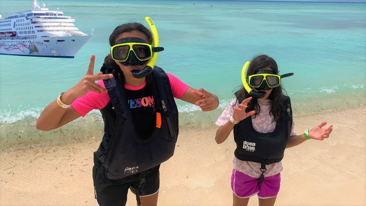 Kids Snorkeling for the first time underwater!! family fun vacation vlog