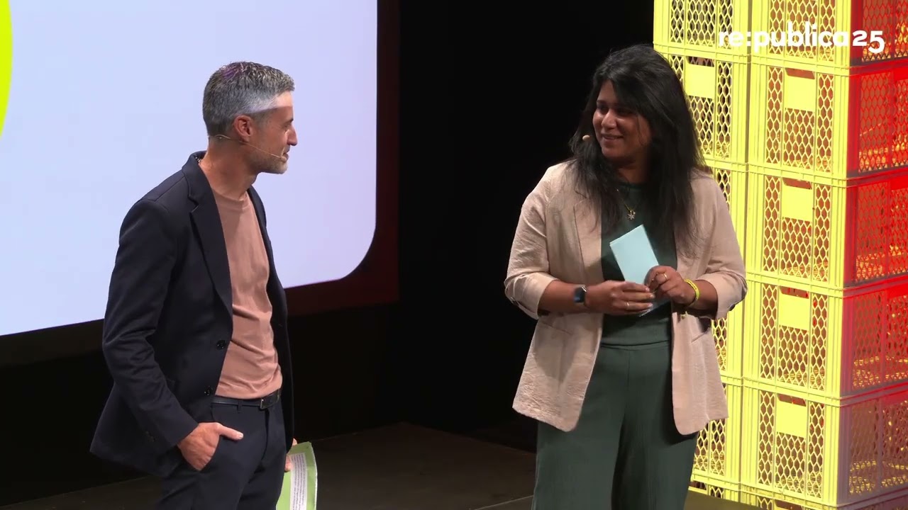 re:publica 25: Saba-Nur Cheema & Meron Mendel – Chanukka mit Baklava & Ramadan mit Mazze
