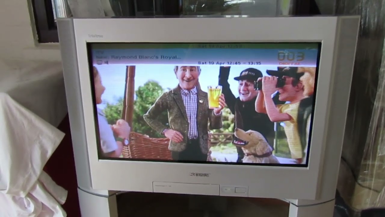 Sony KD-28DL11U. Последний из CRT-телевизоров с поддержкой Freeview.