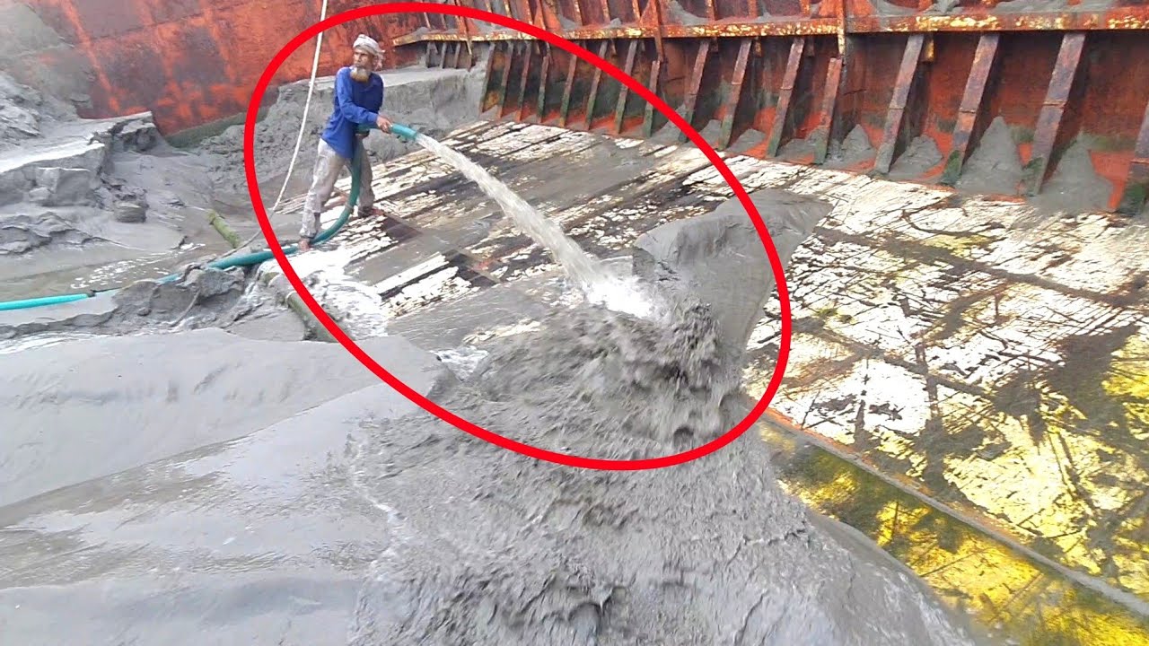 Unloading sand form ship barge unloading video unload sand from big barge ship 455 (31 Mar 2026)