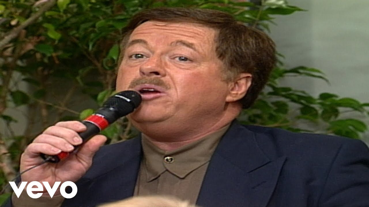 Bill & Gloria Gaither - Glorious Freedom [Live] ft. Larry Ford
