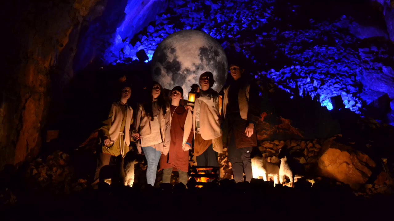 29. žive jaslice v Postojnski jami