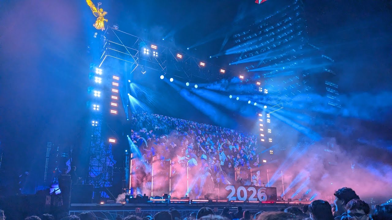 Kavinsky en 4k comienzo de #concierto #epico #cdmx Año Nuevo #2026 #angeldelaindependencia PT1