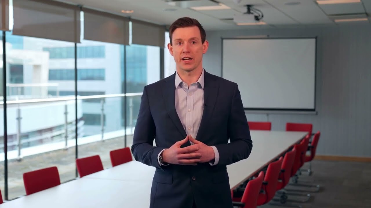 Primary Responsibilities of a Commercial Finance Manager at ICON