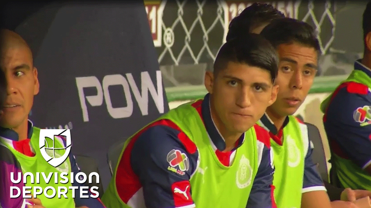 Así vivió Alan Pulido el triunfo de Chivas en el Clásico Tapatío
