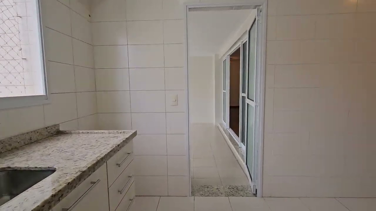 Apartamento na Rua General Chagas Santos, 160! - HM2629