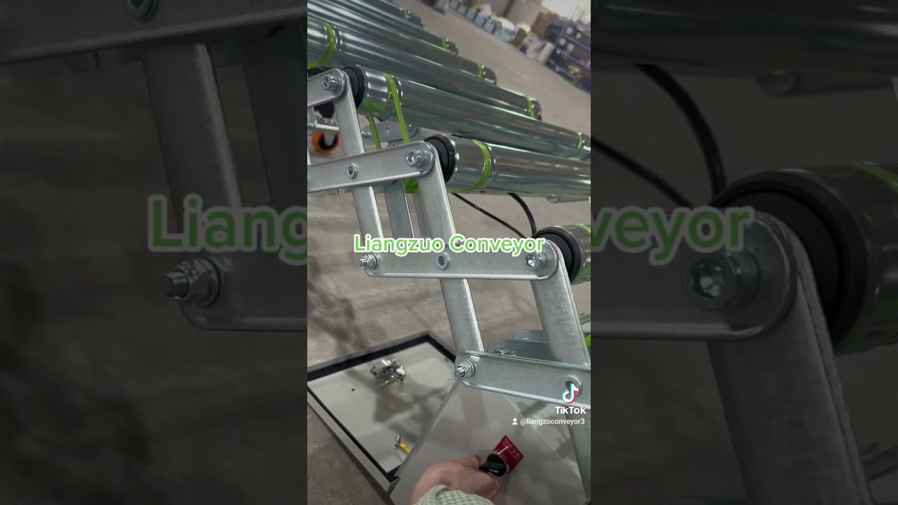 Flexible roller conveyor#rollerconveyor #fulfilment #warehousing #conveyorsystem #beltconveyor