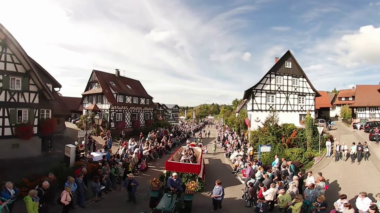 Ganzer Festumzug in 360° || 69. Erntedank- und Weinfest Sasbachwalden || Manugrafie.net