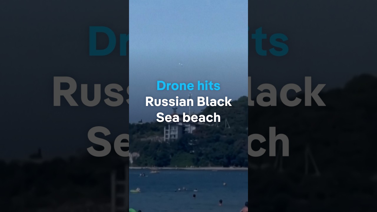 Moment: Drone hits Russian Black Sea beach | DW News