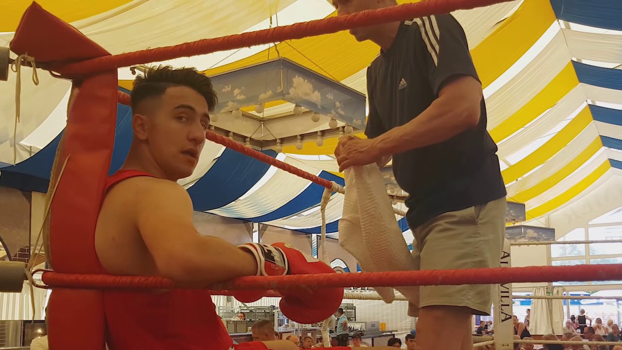 Gautsch Boxen Königsbrunn  - 2019 -  Erjon Kurtaj (dritter Kampf) // TSV Schwaben Augsburg - 2