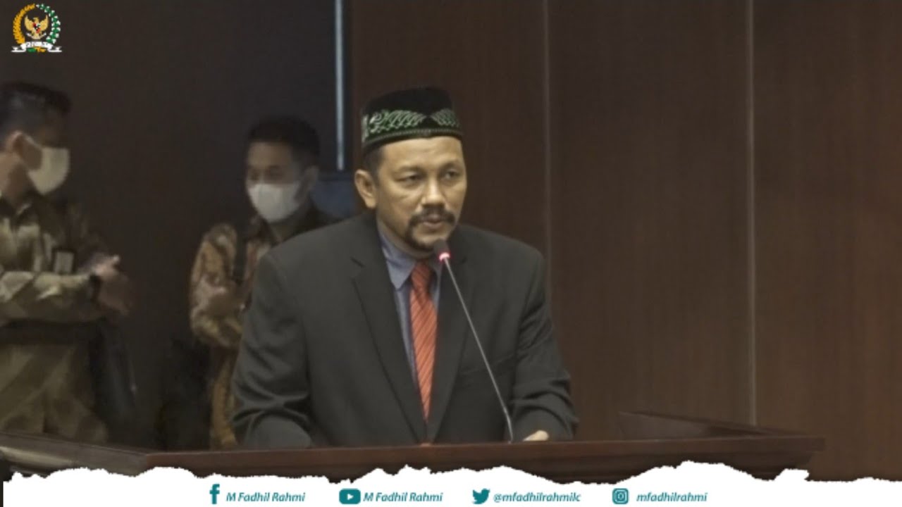 Membaca Laporan dari Para Senator Aceh pada sidang Paripurna DPD RI ke-11