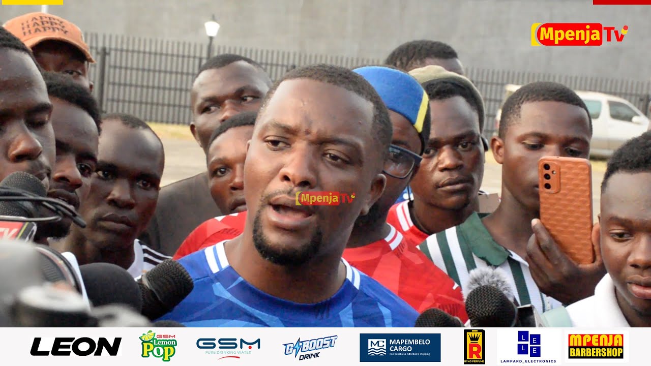 AHMED ALLY KWA UCHUNGU AKUBALI SIMBA WAMETOKA BAADA YA SARE YA LEO DHIDI YA ESPERANCE DE TUNIS.