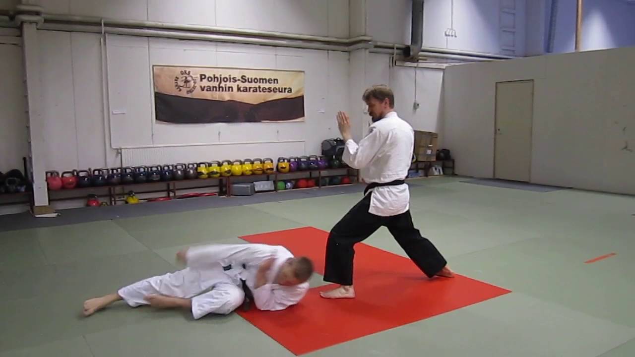 10 polkaisuheitto
