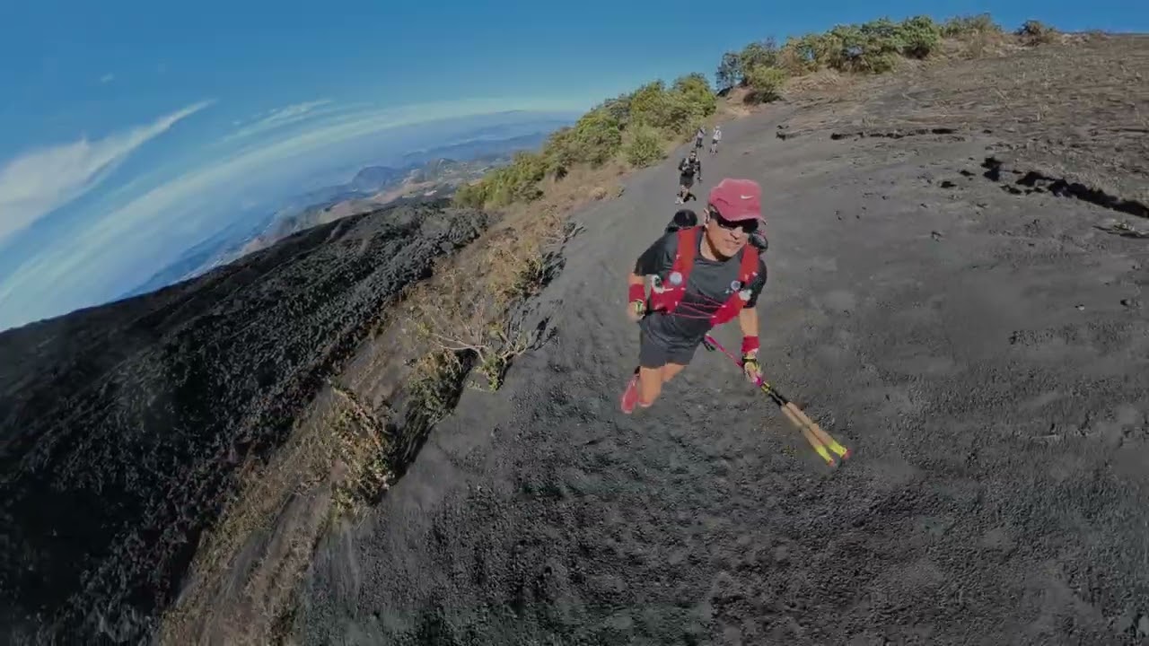 Running to Volcan Pacaya 