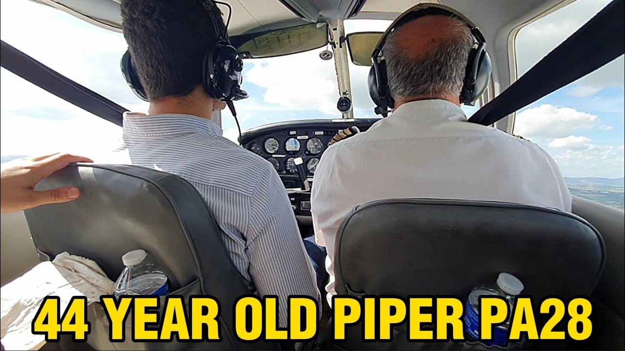44YR OLD PIPER!! CLIFTON AVIAITON Piper PA-28 Student Pilot flight at Gloucester Airport [G-SARA]