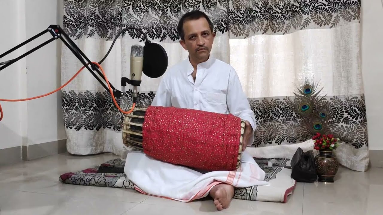 ನುಡಿಸುವಾಗ ಹೇಗೆ ಮದ್ದುಳೆಯನ್ನು ಇಟ್ಟುಕೊಳ್ಳುವುದು | How to hold the maddale while playing it? A.P. Phatak