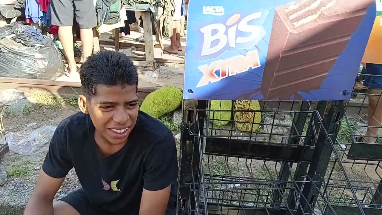 Essa é a feira do rolo em santa rita, todo sábado e domingo apartir das 4 horas da manhã. 
