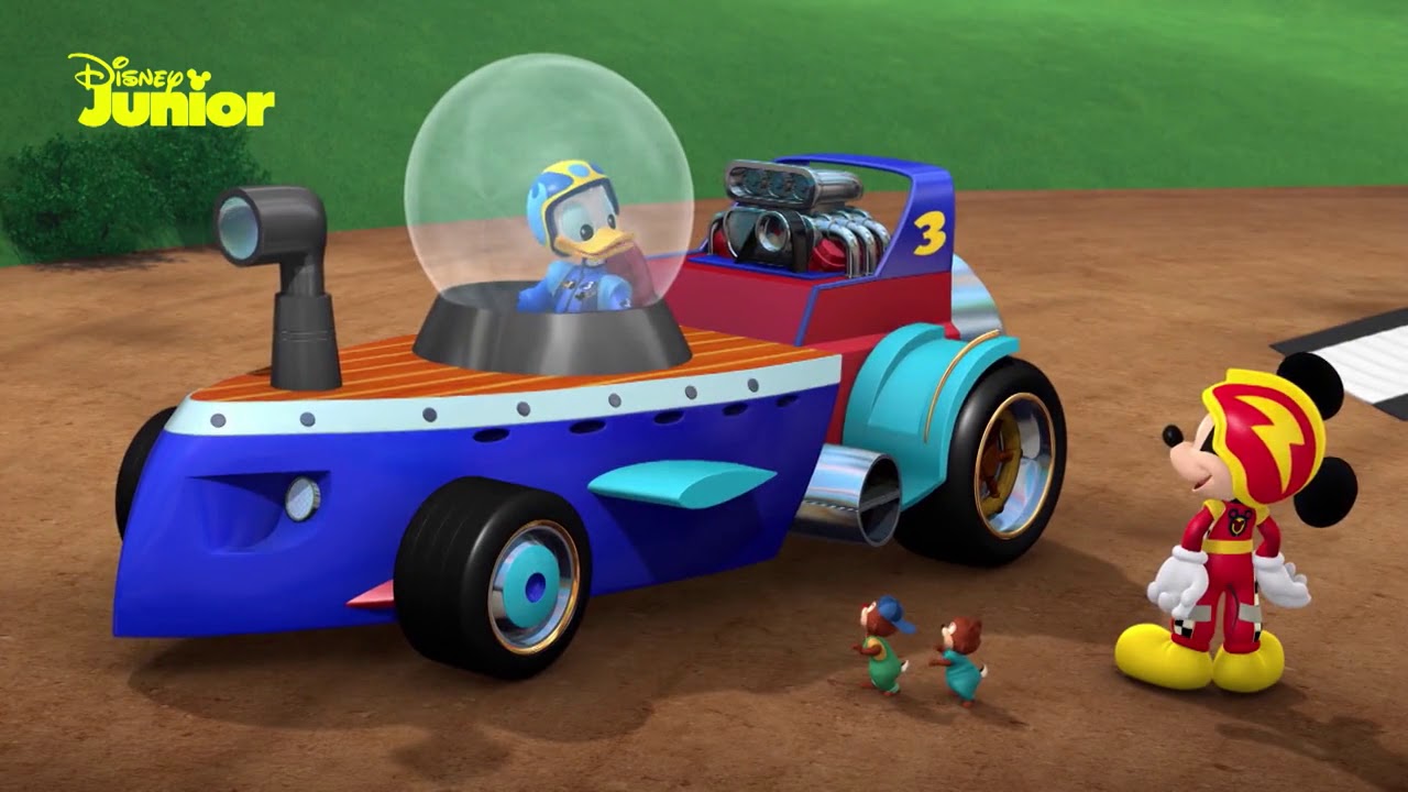 🚗 Motor Lab Magic Moment  | Mickey Mouse Mixed-Up Adventures | Disney Junior Africa