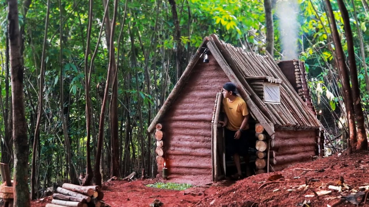 Rumah Kayu di Tengah Hutan: Hujan Deras Mengguyur Saat Kami Berkemah!