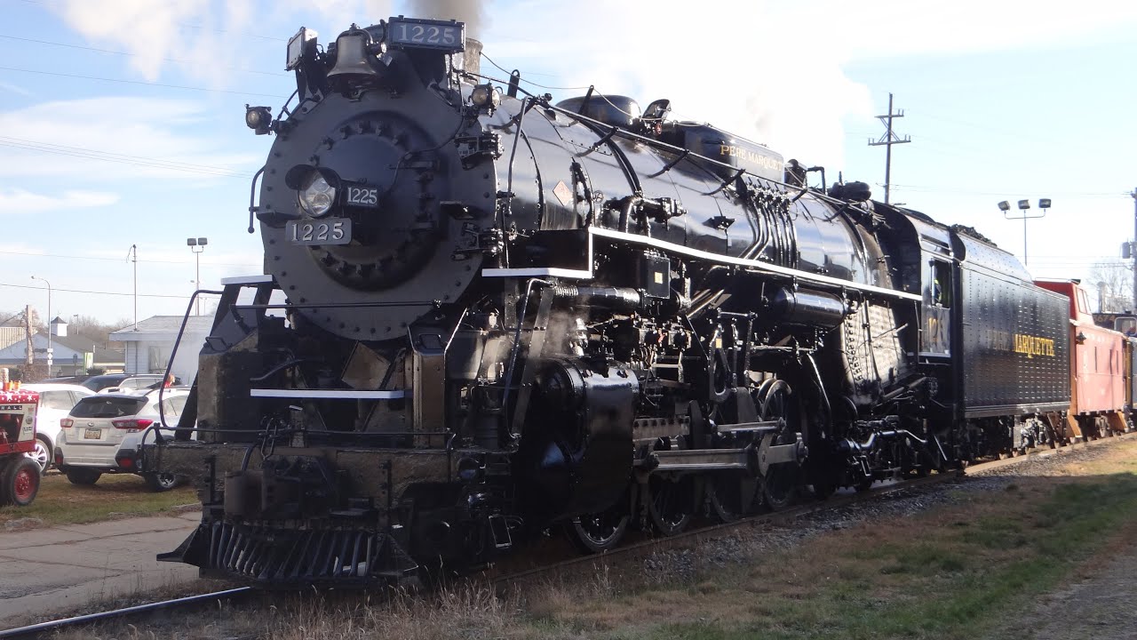 Pere Marquette 1225: 2023 North Pole Express